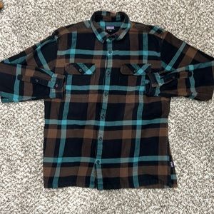 Men's Patagonia Long-Sleeved Organic Cotton Midweight Flannel Shirt